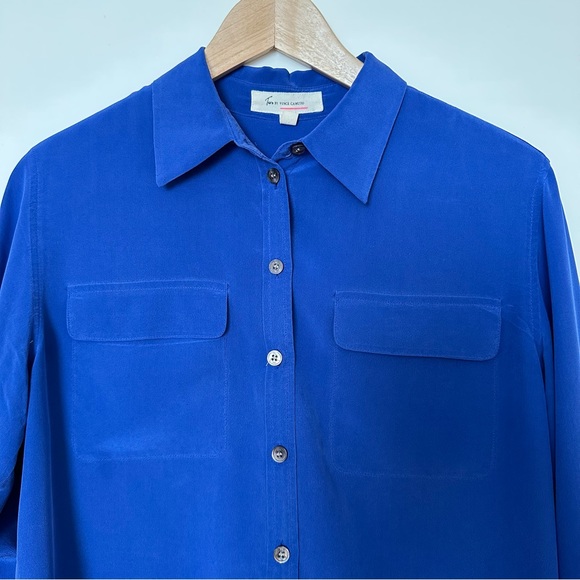 SOLD Cobalt Blue Silk Shirt XS Vince Camuto - Picture 3 of 8